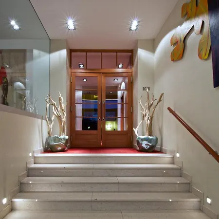 Otel Art 4*