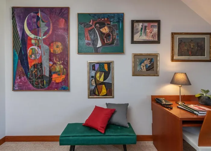 Hotel Art 4*