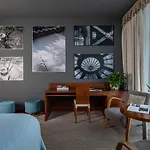 Hotell Art 4*